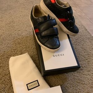 Boys Gucci Monogram Sneakers